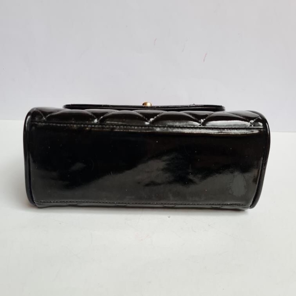 🛑SOLD🛑 VERY RARE VINTAGE CHANEL MINI BAG WITH TOP HANDLE - Picture 3 of 14